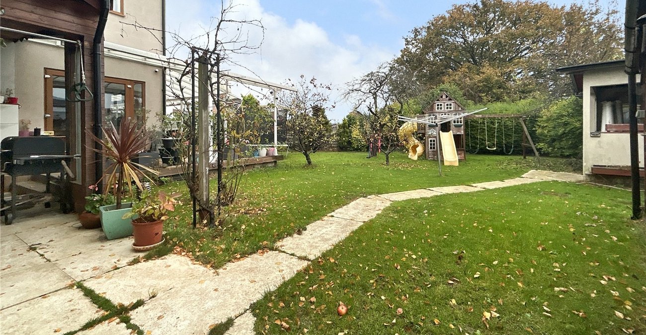 4 bedroom house for sale in Welling | Robinson Jackson