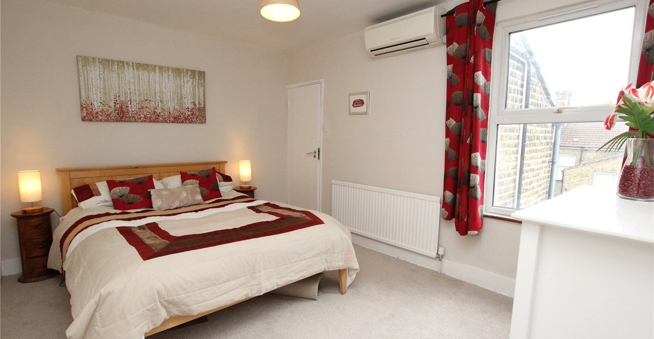 2 bedroom house for sale in Plumstead | Robinson Jackson