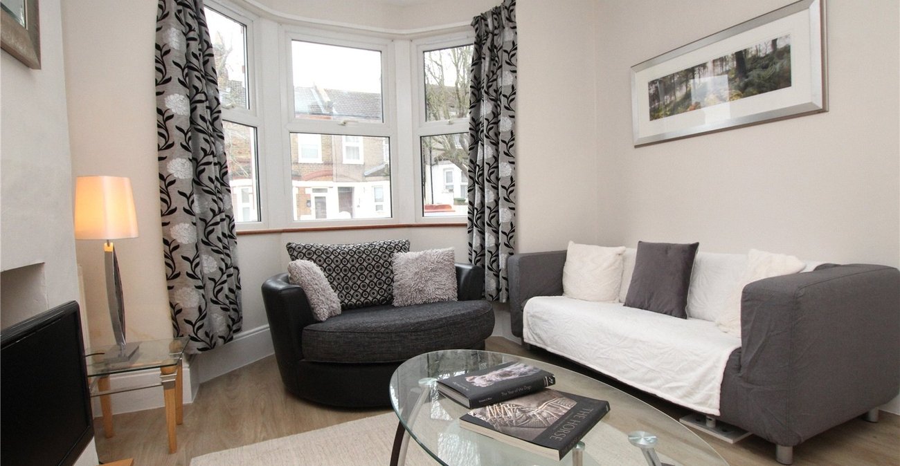 2 bedroom house for sale in Plumstead | Robinson Jackson