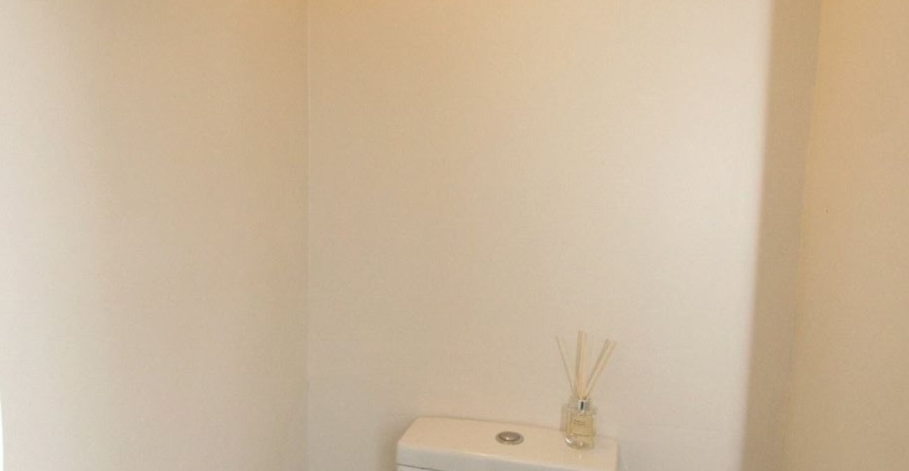 2 bedroom house for sale in Plumstead | Robinson Jackson