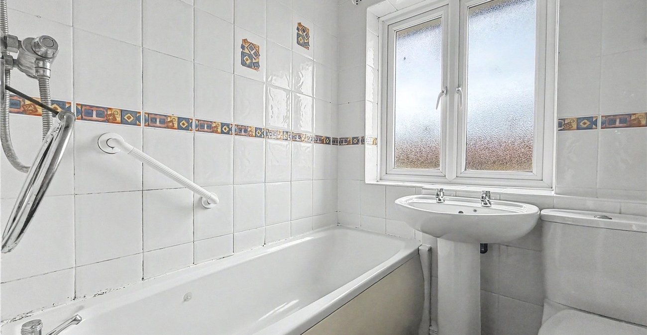 3 bedroom house for sale in Gillingham | Robinson Michael & Jackson