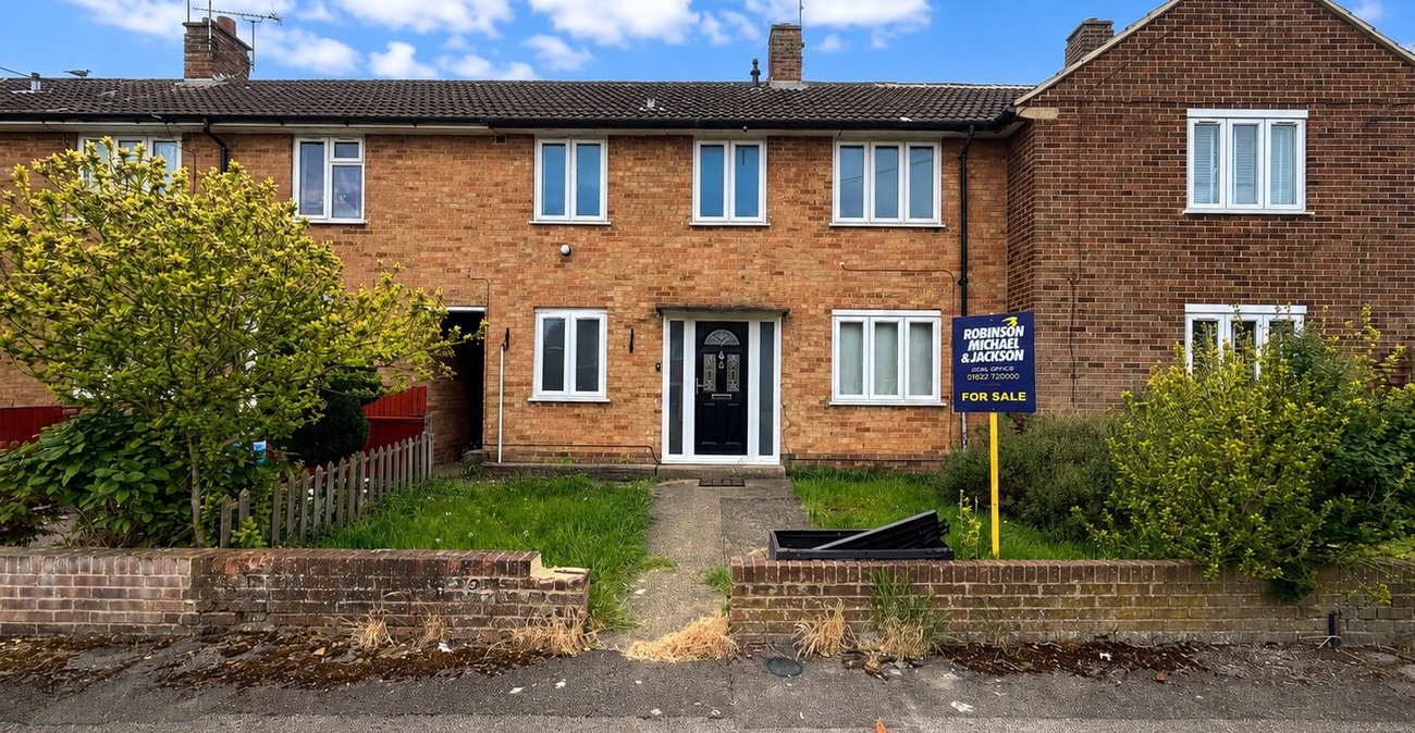 3 bedroom house for sale in Gillingham | Robinson Michael & Jackson
