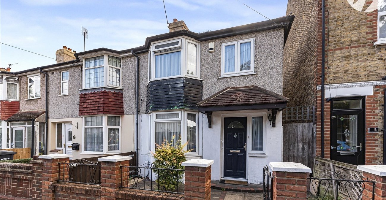 3 bedroom house for sale in Dartford | Robinson Jackson