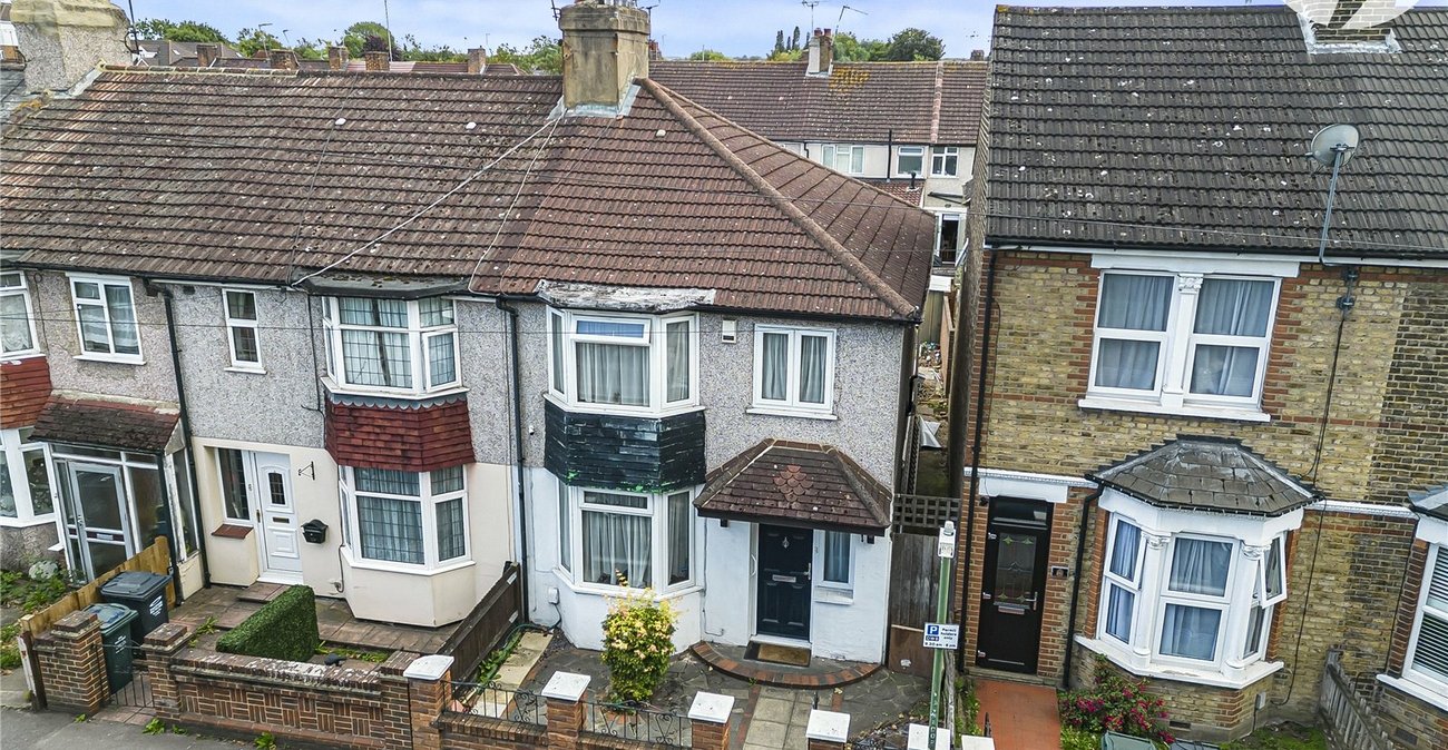 3 bedroom house for sale in Dartford | Robinson Jackson