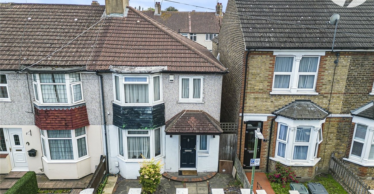3 bedroom house for sale in Dartford | Robinson Jackson