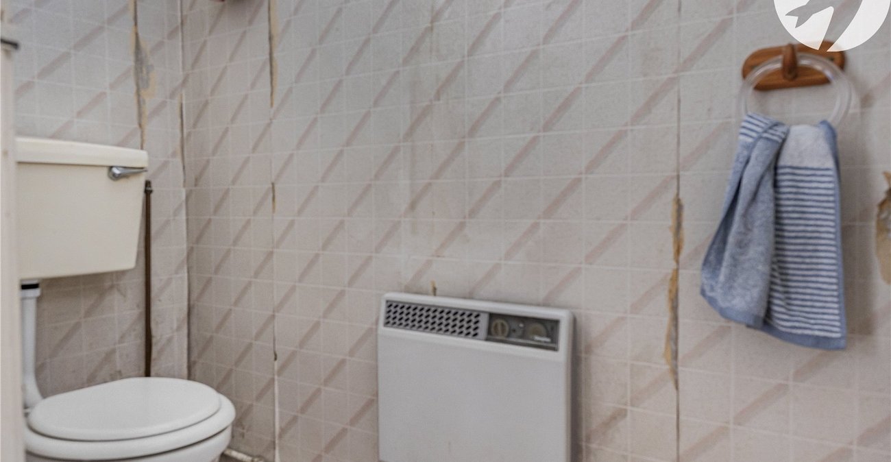 4 bedroom house for sale in Swanley | Robinson Jackson