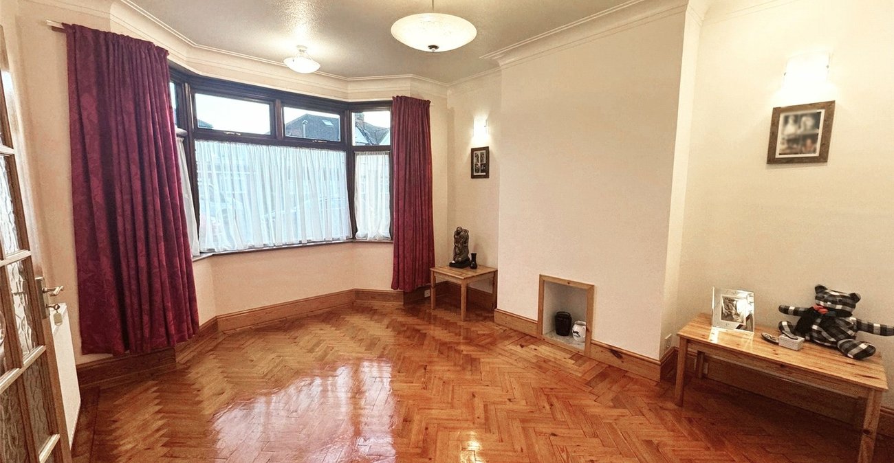 4 bedroom house for sale in Catford | Robinson Jackson