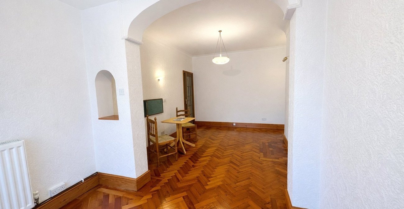 4 bedroom house for sale in Catford | Robinson Jackson