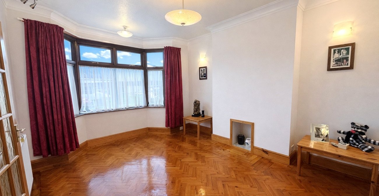 4 bedroom house for sale in Catford | Robinson Jackson