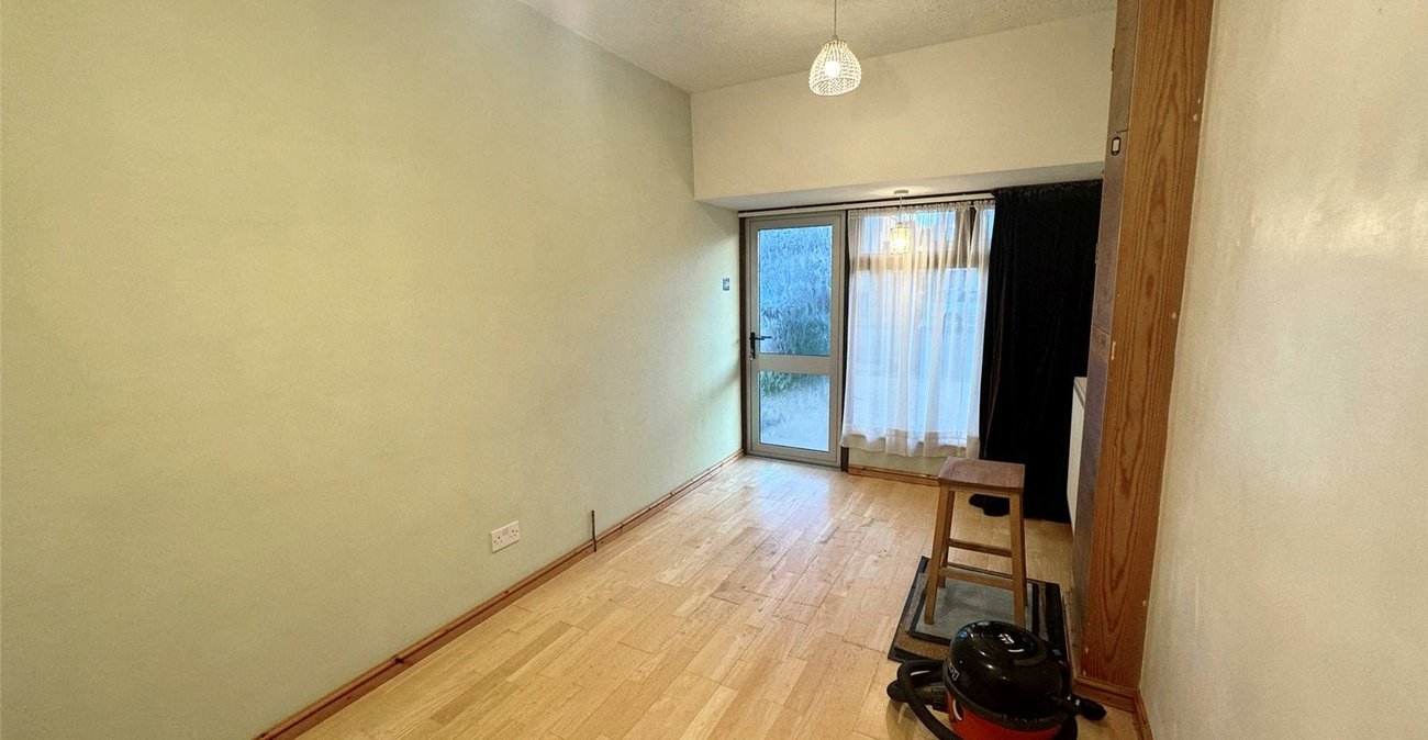 4 bedroom house for sale in Catford | Robinson Jackson