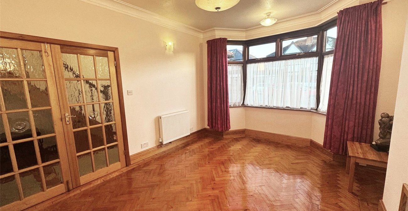 4 bedroom house for sale in Catford | Robinson Jackson