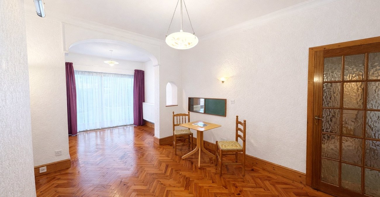 4 bedroom house for sale in Catford | Robinson Jackson