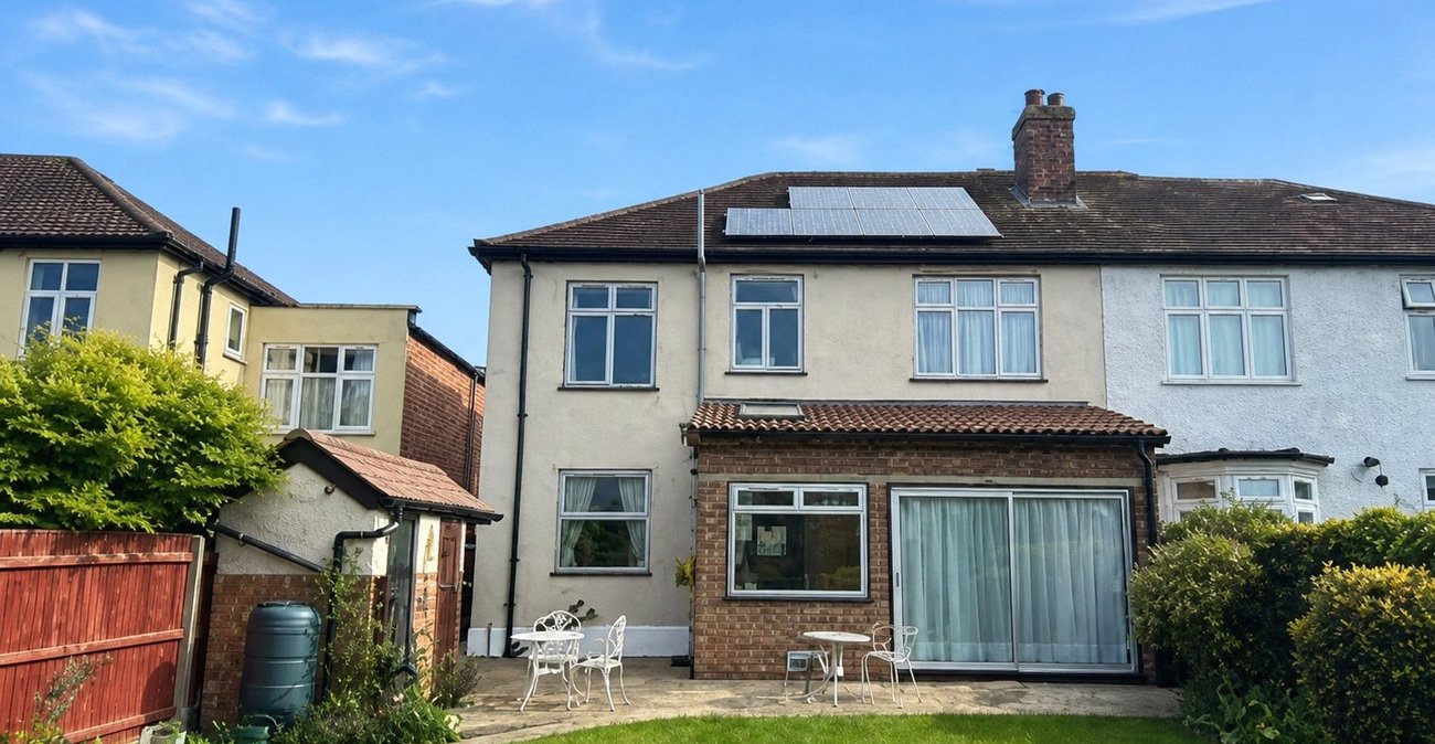 4 bedroom house for sale in Catford | Robinson Jackson