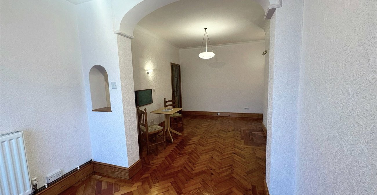 4 bedroom house for sale in Catford | Robinson Jackson