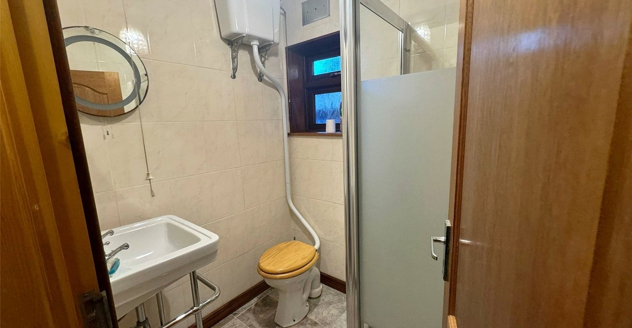 4 bedroom house for sale in Catford | Robinson Jackson