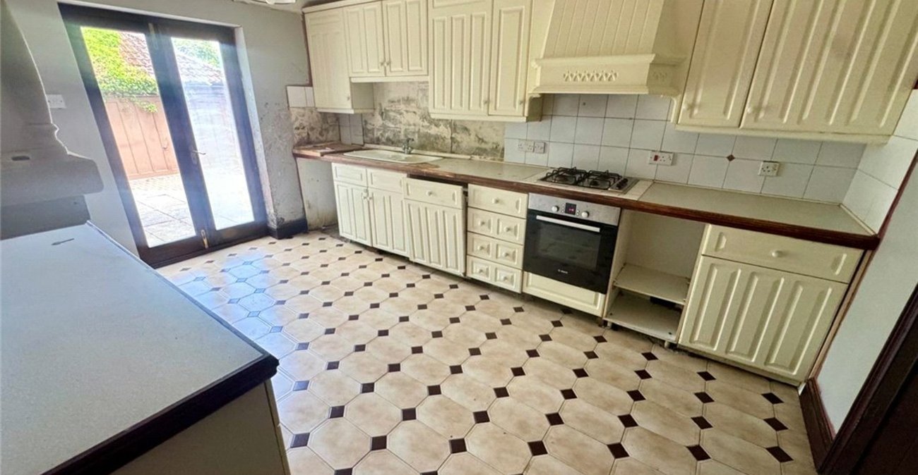 5 bedroom house for sale in Orpington | Robinson Jackson