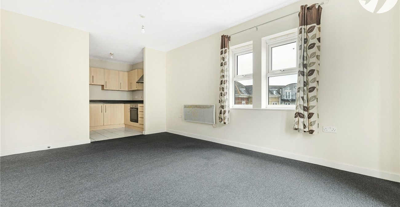 2 bedroom property for sale in West Dartford | Robinson Jackson