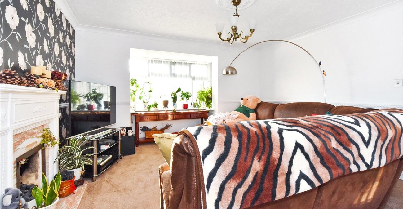 4 bedroom house for sale in Hextable | Robinson Jackson