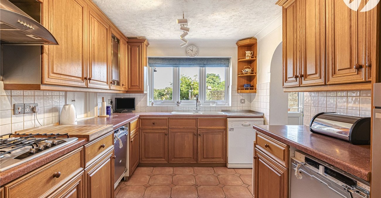 3 bedroom house for sale in Crockenhill | Robinson Jackson