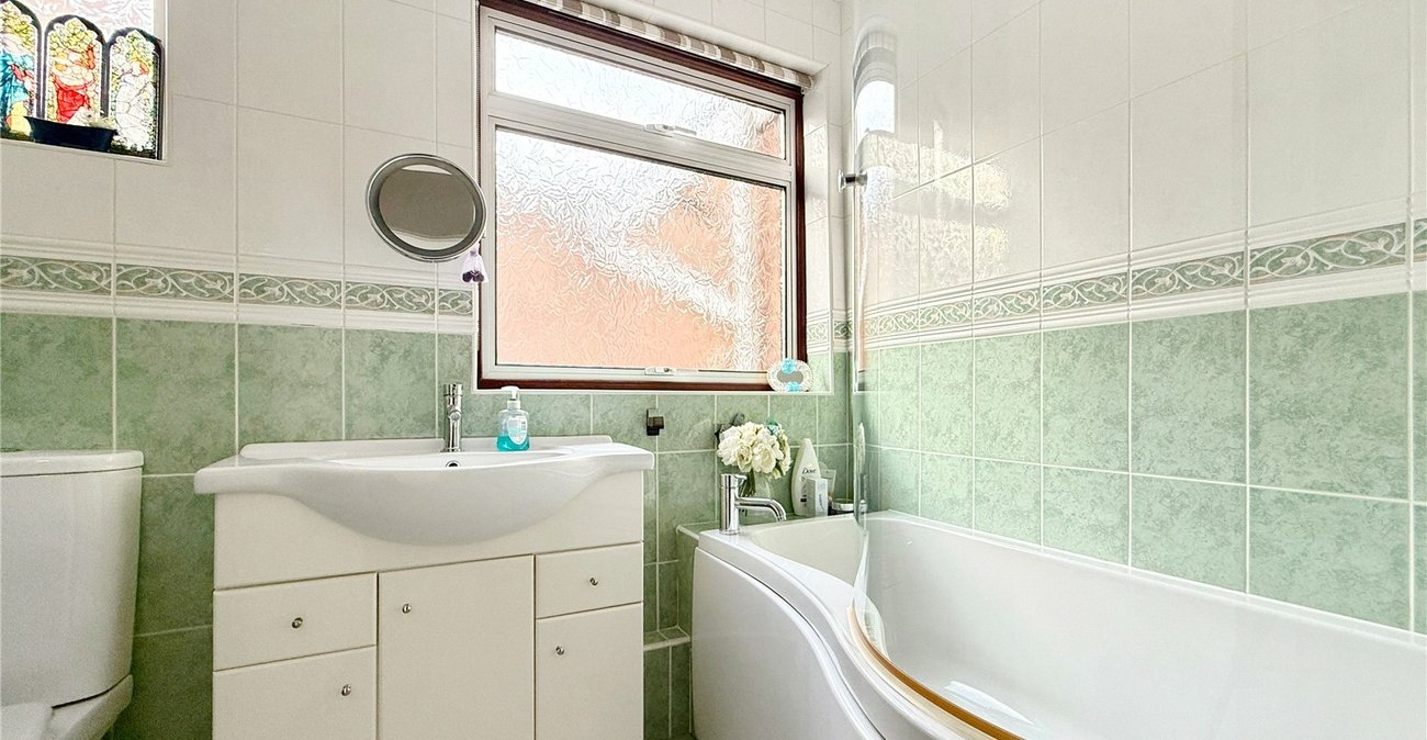 3 bedroom bungalow for sale in Crockenhill | Robinson Jackson