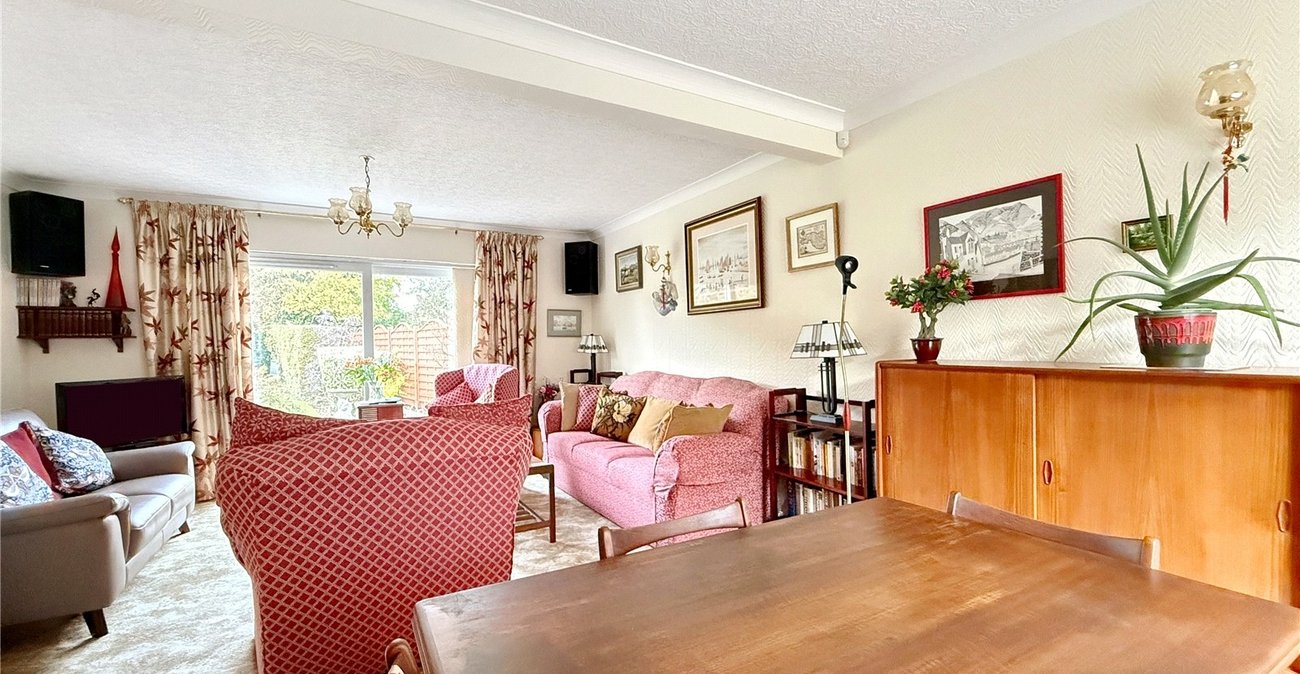 3 bedroom bungalow for sale in Crockenhill | Robinson Jackson