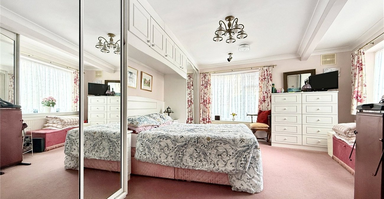 3 bedroom bungalow for sale in Crockenhill | Robinson Jackson