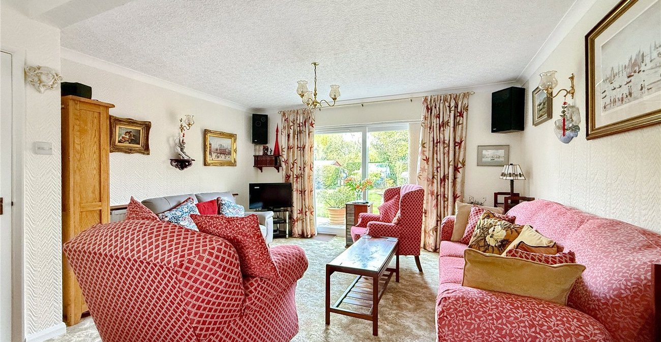 3 bedroom bungalow for sale in Crockenhill | Robinson Jackson