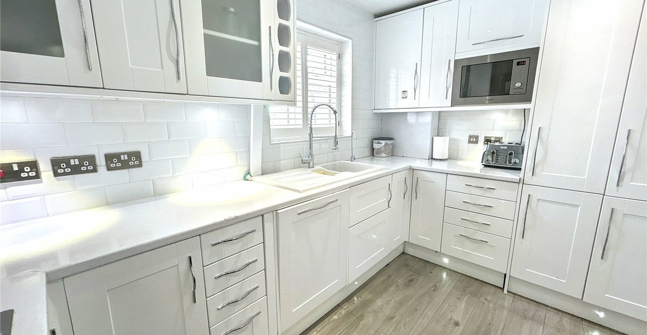 3 bedroom house for sale in Sidcup | Robinson Jackson