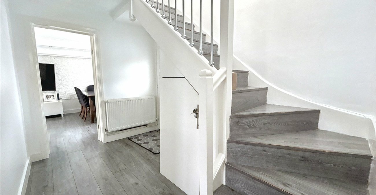 3 bedroom house for sale in Sidcup | Robinson Jackson