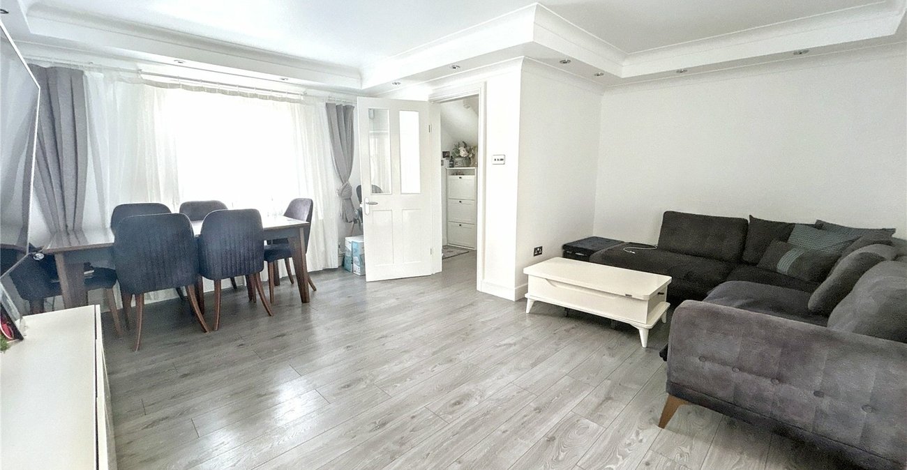 3 bedroom house for sale in Sidcup | Robinson Jackson