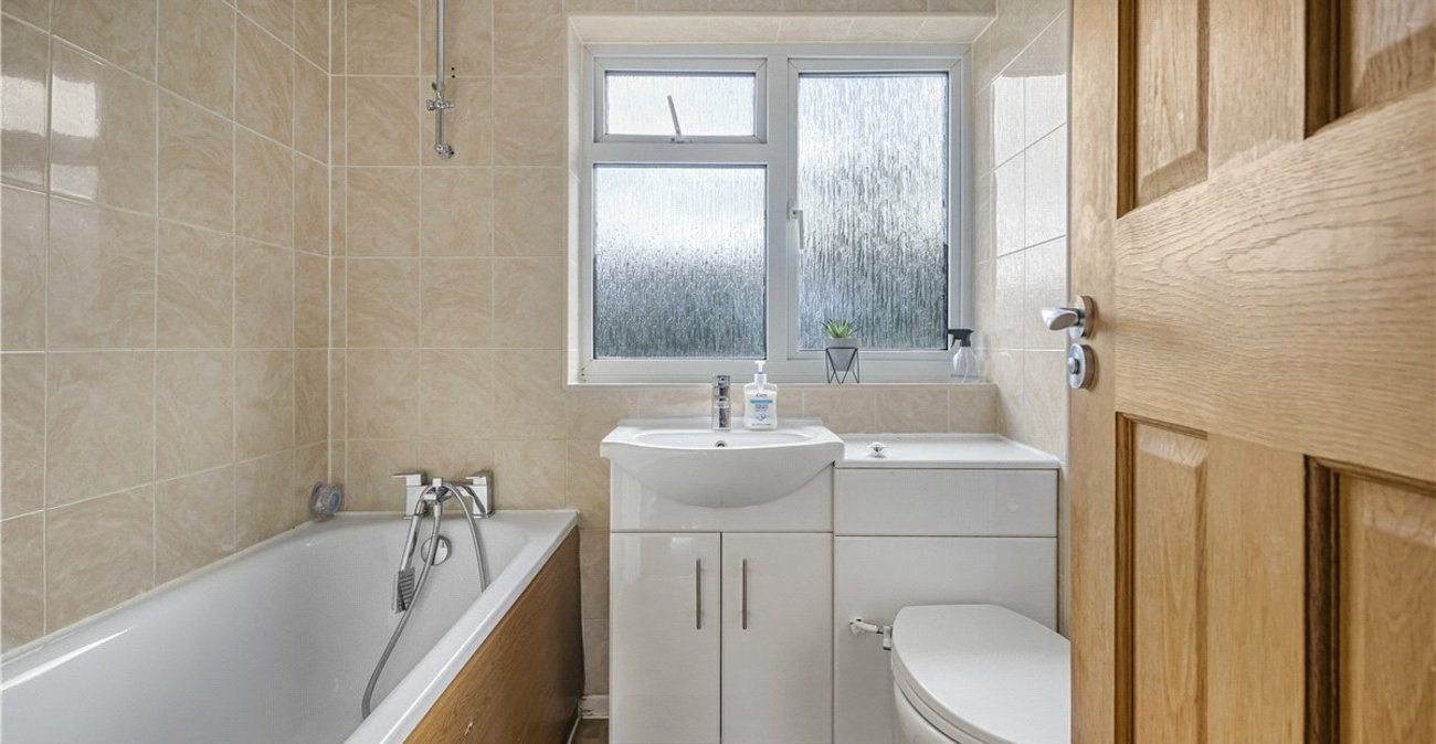 3 bedroom house for sale in Orpington | Robinson Jackson