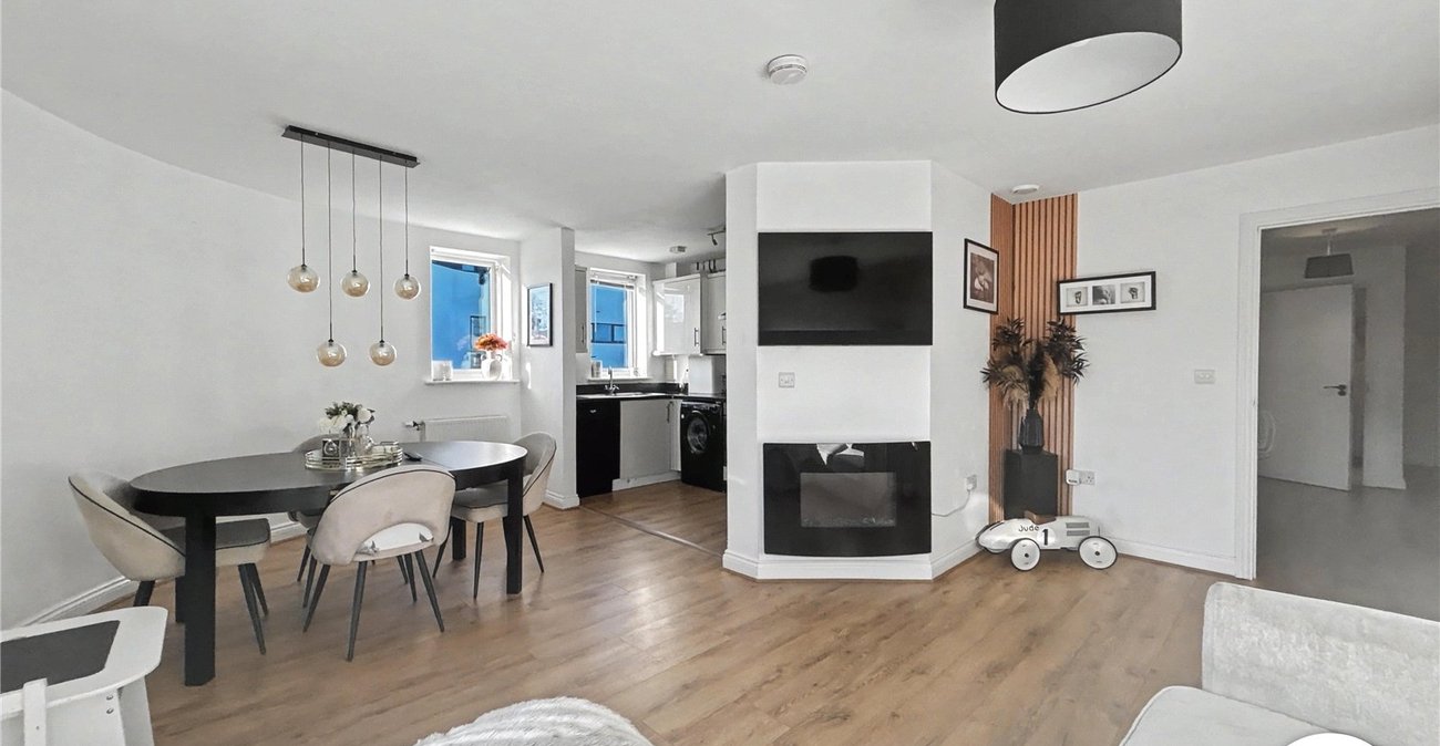 2 bedroom property for sale in Sidcup | Robinson Jackson