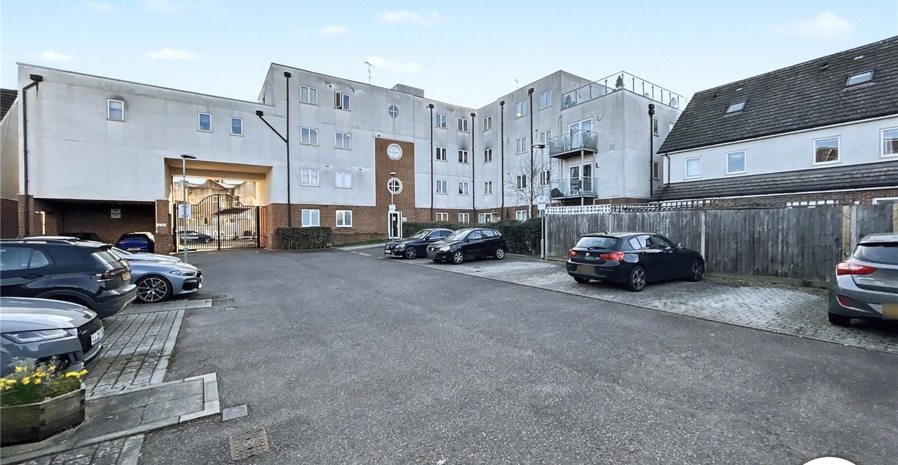 2 bedroom property for sale in Sidcup | Robinson Jackson