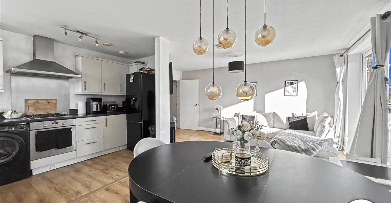 2 bedroom property for sale in Sidcup | Robinson Jackson
