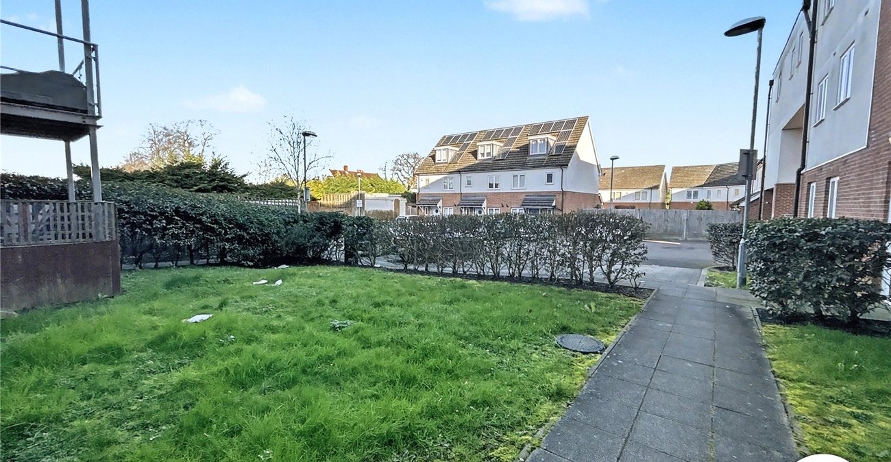 2 bedroom property for sale in Sidcup | Robinson Jackson
