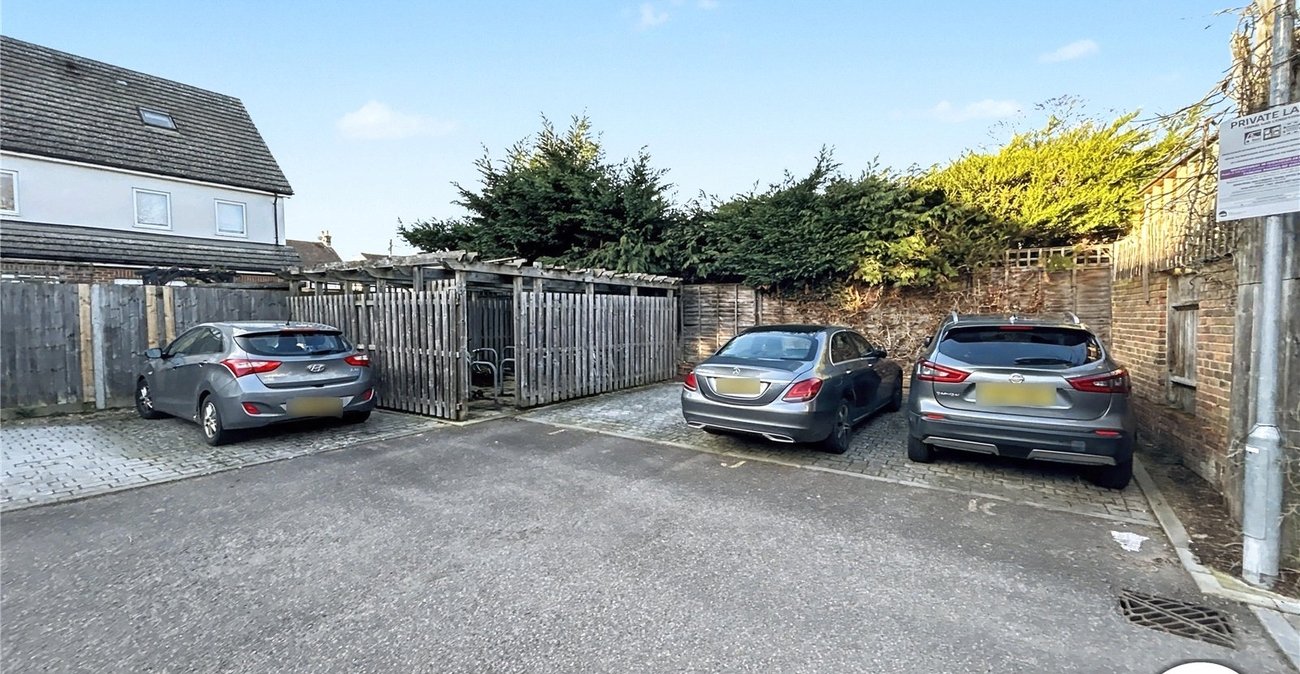 2 bedroom property for sale in Sidcup | Robinson Jackson