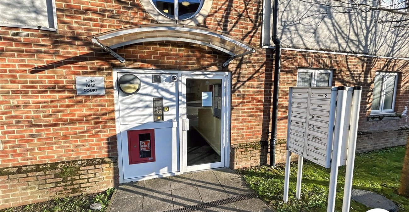 2 bedroom property for sale in Sidcup | Robinson Jackson