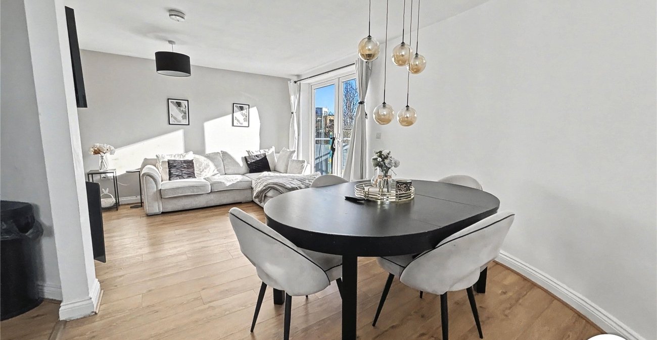 2 bedroom property for sale in Sidcup | Robinson Jackson