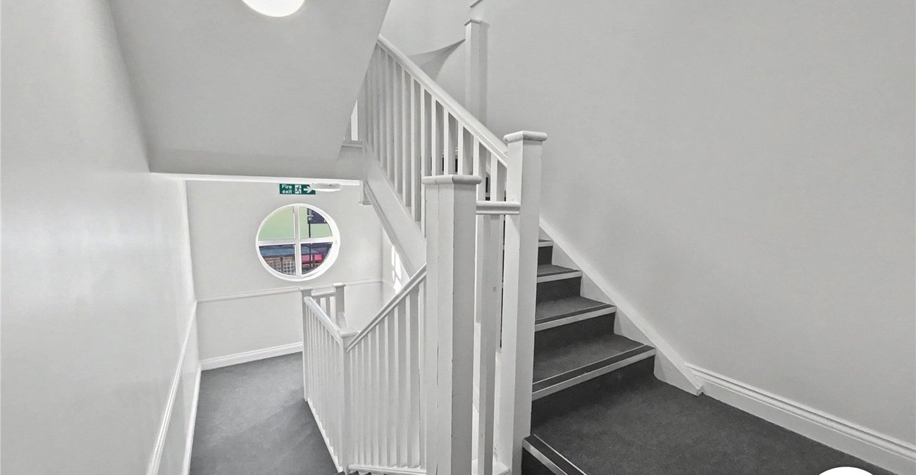 2 bedroom property for sale in Sidcup | Robinson Jackson