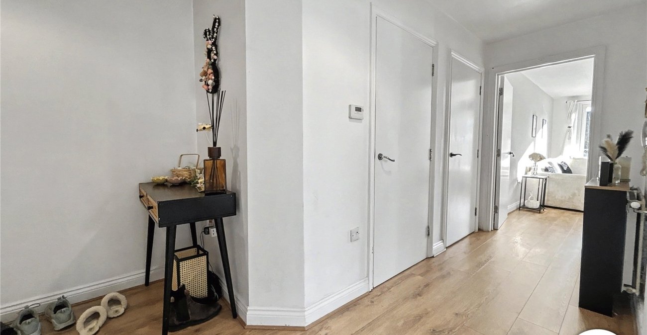 2 bedroom property for sale in Sidcup | Robinson Jackson