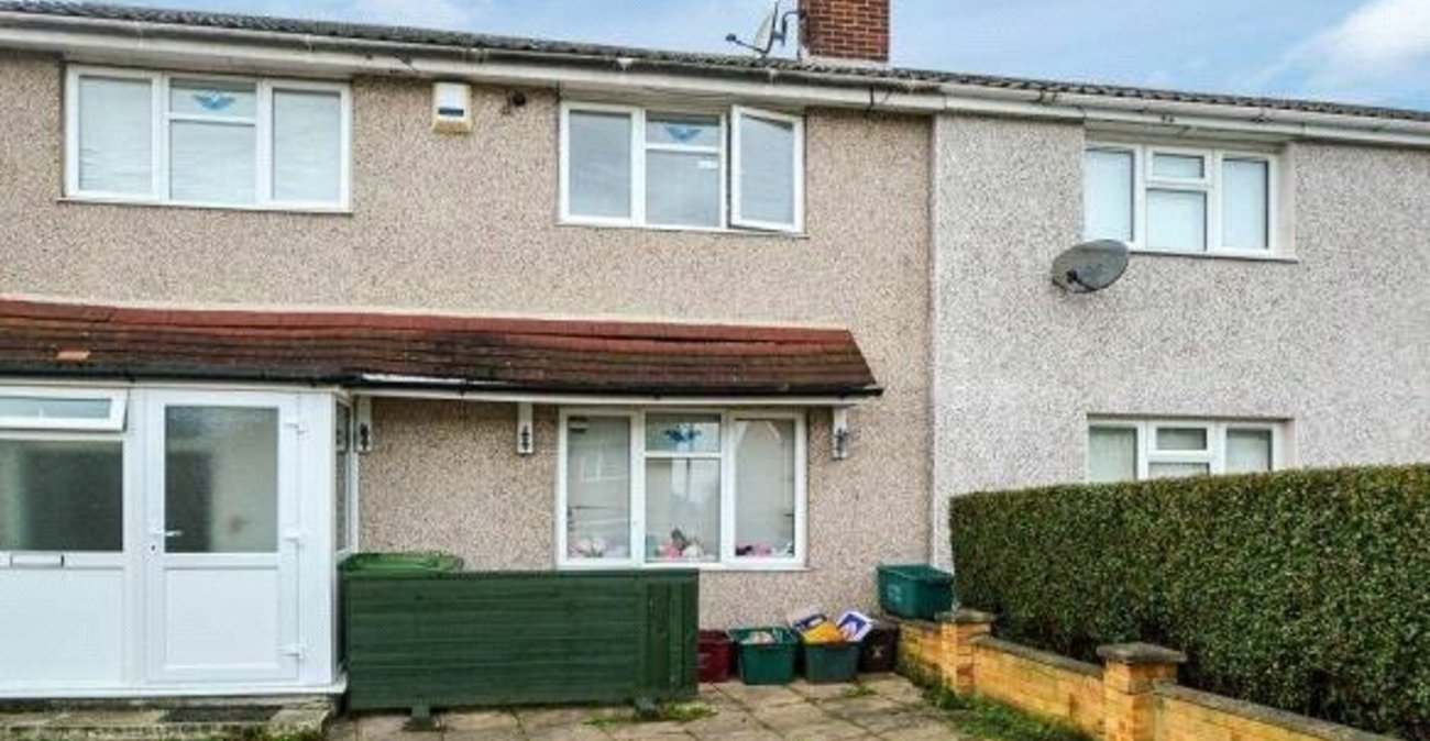 3 bedroom house for sale in Erith | Robinson Jackson