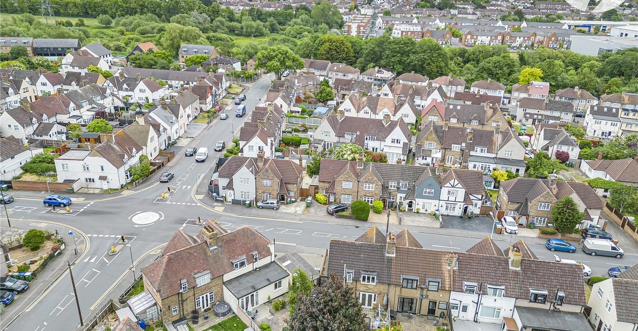 3 bedroom house for sale in Crayford | Robinson Jackson