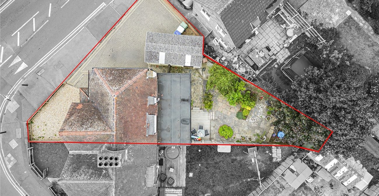 3 bedroom house for sale in Crayford | Robinson Jackson