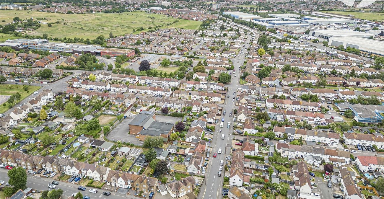 3 bedroom house for sale in Crayford | Robinson Jackson