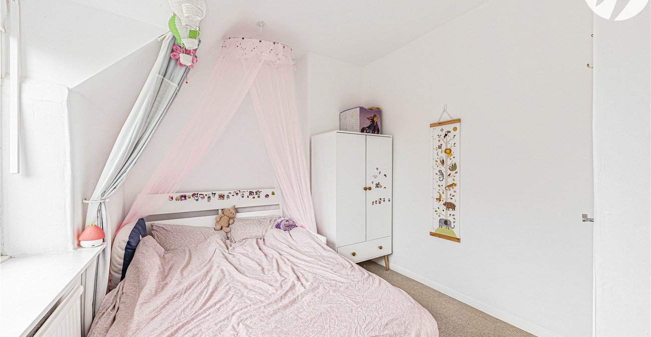 3 bedroom house for sale in Crayford | Robinson Jackson