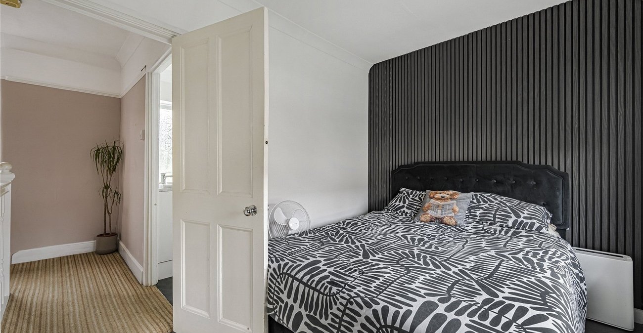 3 bedroom house for sale in Crayford | Robinson Jackson