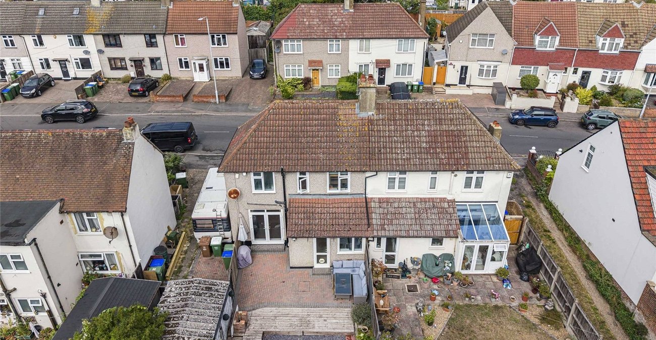 3 bedroom house for sale in Crayford | Robinson Jackson