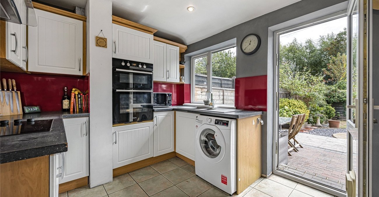 3 bedroom house for sale in Crayford | Robinson Jackson
