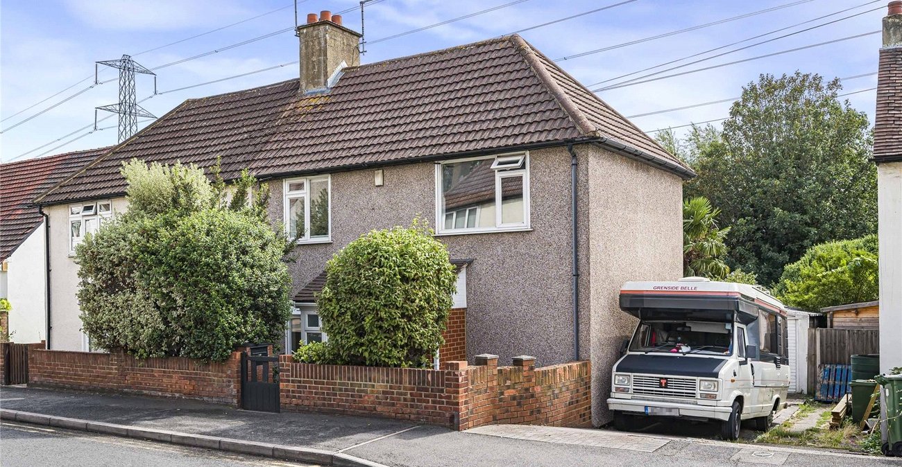 3 bedroom house for sale in Crayford | Robinson Jackson