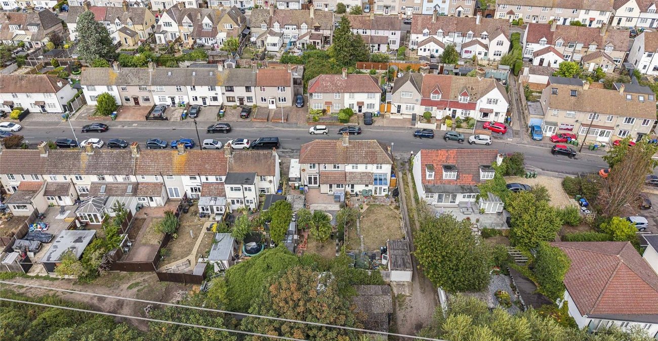 3 bedroom house for sale in Crayford | Robinson Jackson